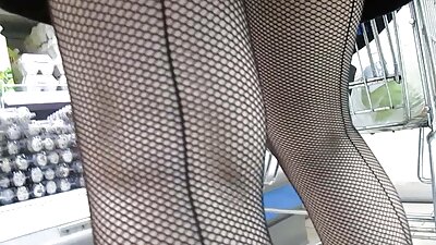 Wifes Forbidden Sister me preprosto noče nehati dražiti