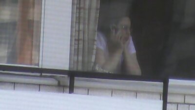 Kreten uniči življenje svojim prijateljicam sestram za vedno